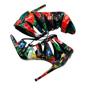 MADDEN GIRL GHILLIE FLORAL DRESS SANDALS